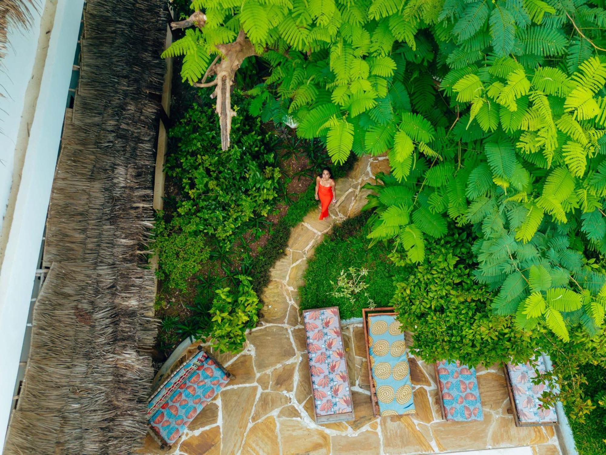 Hotel Hekaya Zanzibar à Pingwe Extérieur photo